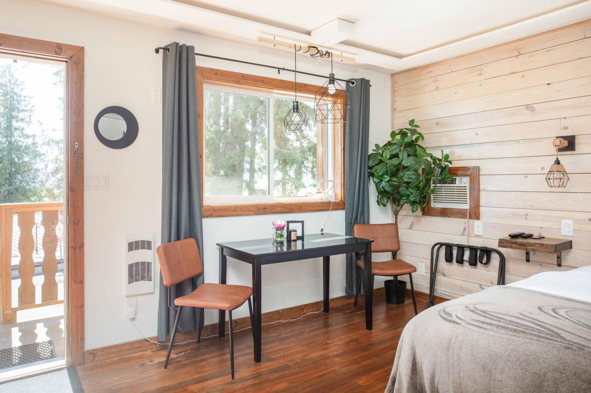 The Valley View Cabins And Event Center Creston Exteriér fotografie