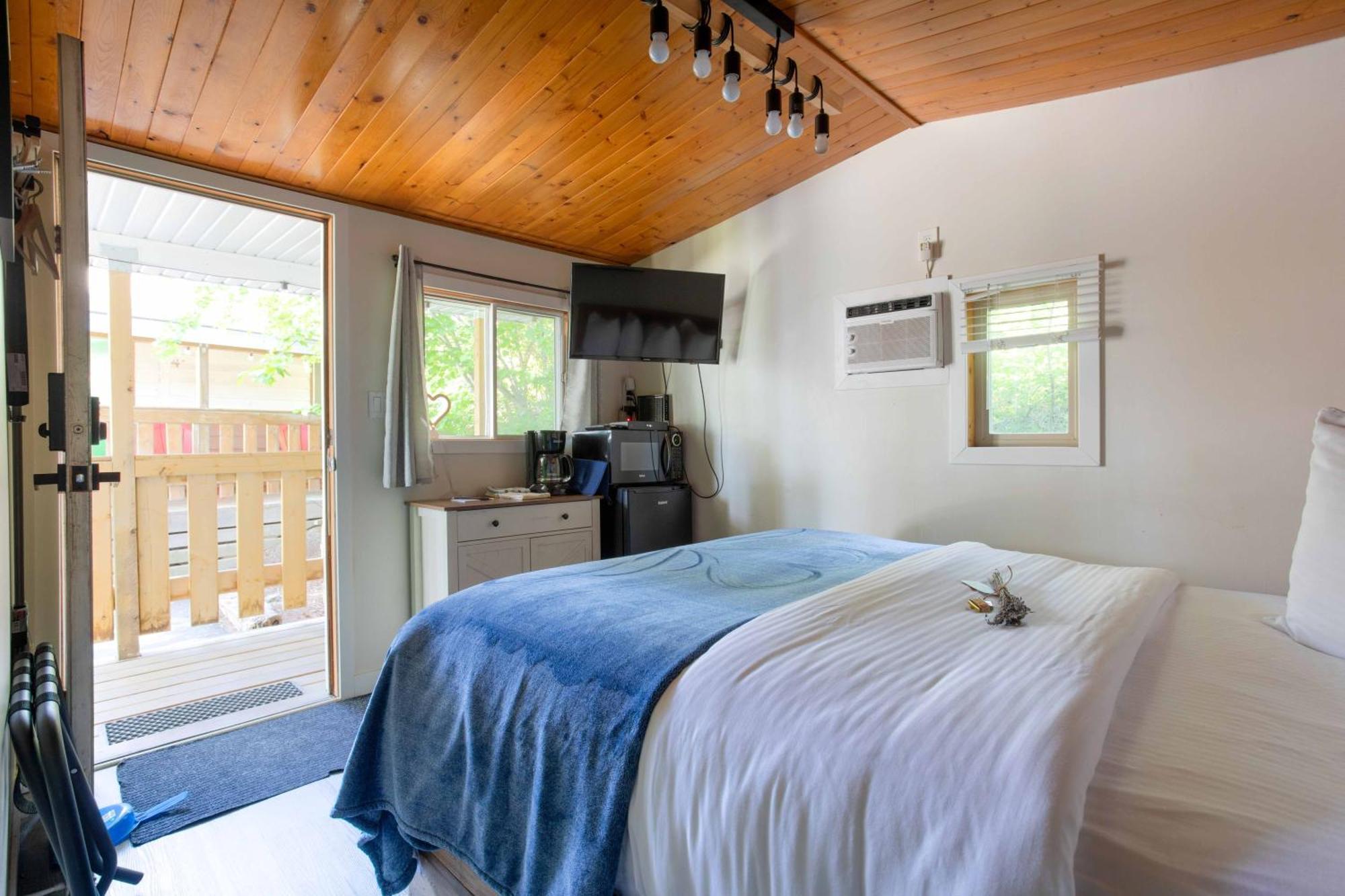 The Valley View Cabins And Event Center Creston Exteriér fotografie
